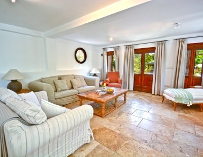 Holiday home in Ortakent villa booking