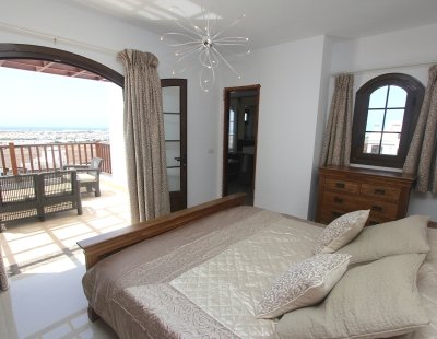 Book a villa holiday in Spain