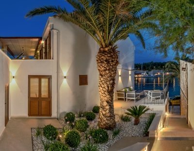 Book a villa in Brac