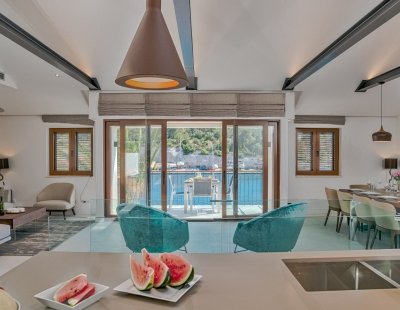 Villas in Brac