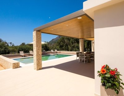 Book a villa holiday in Greece