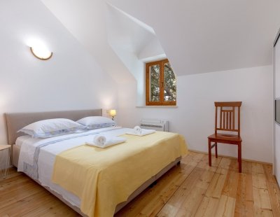 Book a villa in Brac