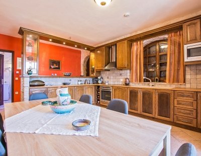 Villa in Keri to rent