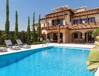 Villas in Aphrodite Hills Resort