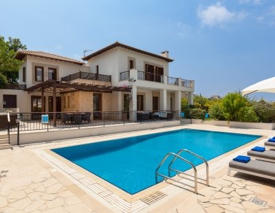 Villa in Aphrodite Hills Resort to rent