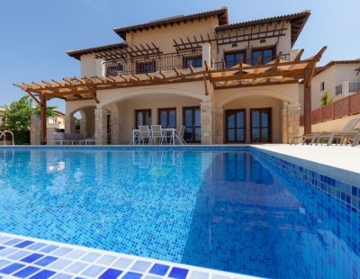 Villa in Aphrodite Hills Resort to rent
