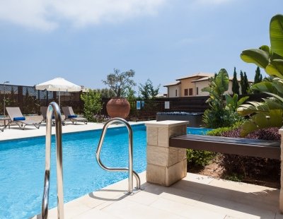 Villa rentals in Aphrodite Hills Resort