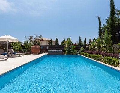 Holiday villas in Aphrodite Hills Resort