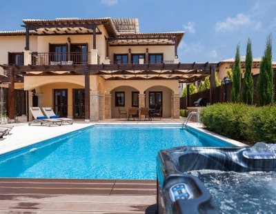 Villa in Aphrodite Hills Resort to rent
