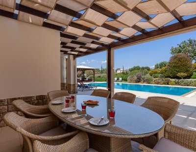 Book a villa in Aphrodite Hills Resort