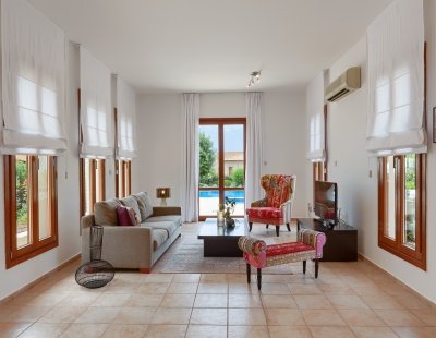 Villa holidays in Aphrodite Hills Resort