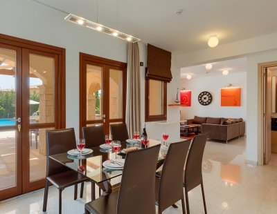 Holiday villas in Aphrodite Hills Resort
