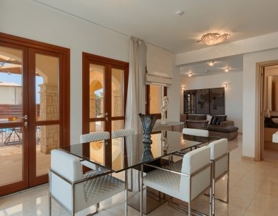 Villa holidays in Aphrodite Hills Resort