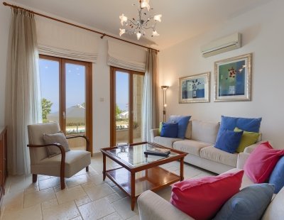 Holiday villas in Aphrodite Hills Resort