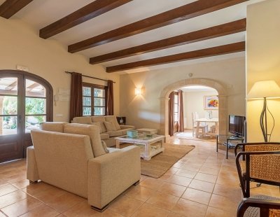 Book a villa in Pollensa