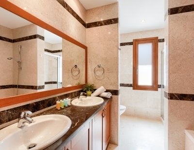 Villas in Aphrodite Hills Resort