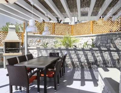 Villas in Pefkos
