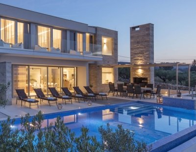 Villas in Brac