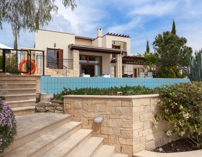 Holiday home in Cyprus villa booking