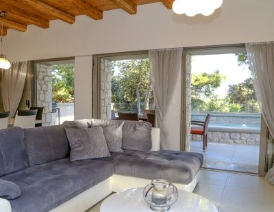 Villa rentals in Greece