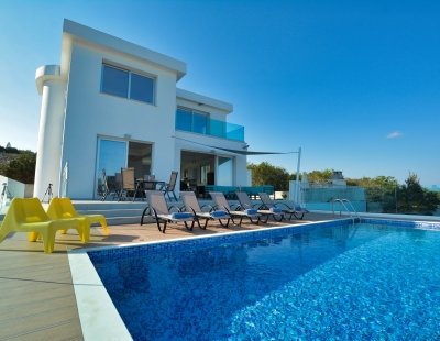 Book a villa in Cyprus