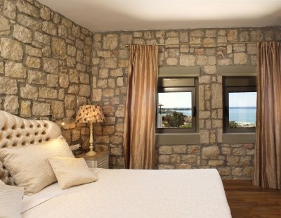 Book a villa in Greece