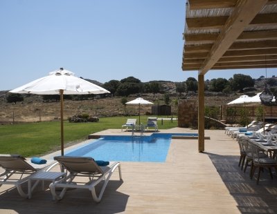Book a villa in Greece
