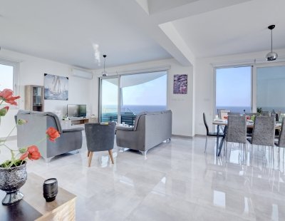 Villa rentals in Protaras