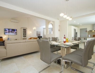 Book a villa in Lanzarote