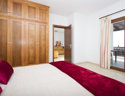 Book a villa in Spain