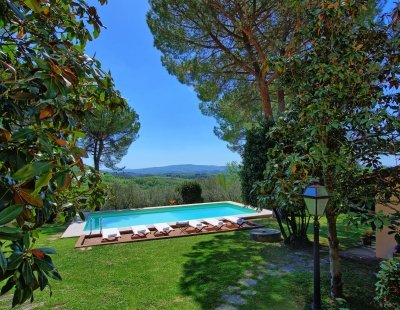Book a villa in Italy