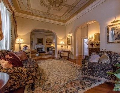 Book a villa holiday in Italy