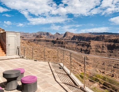 Book a villa in Monte Leon