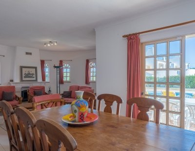Book a villa holiday in Albufeira