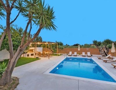 Villa rentals in Greece