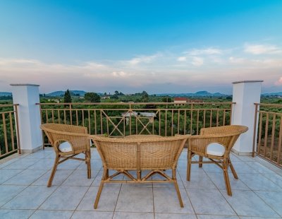 Holiday villas in Greece