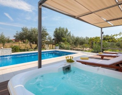 Villa rentals in Trogir