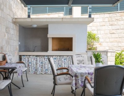 Book a villa holiday in Makarska