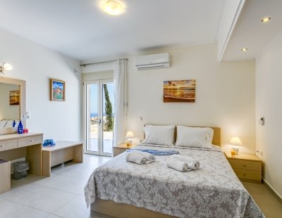 Book a villa in Heraklion
