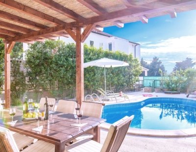 Villa rentals in Hvar