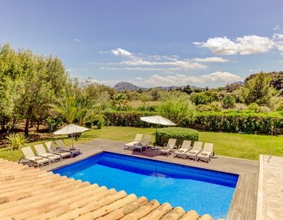 Book a villa holiday in Pollensa