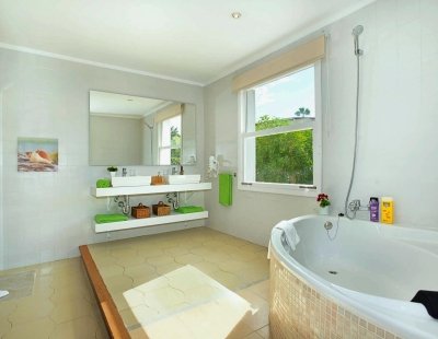 Book a villa holiday in Spain