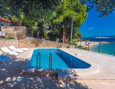 Villa holidays in Omis