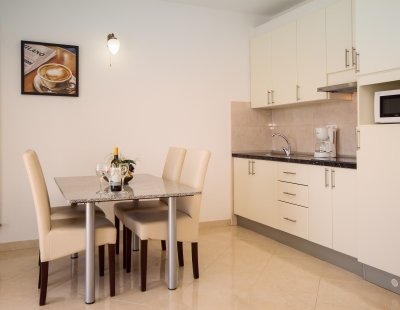 Book a villa in Omis