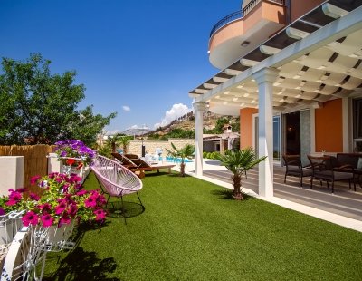 Villa rentals in Split
