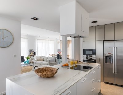 Book a villa in Omis