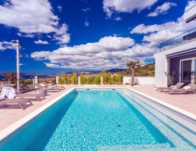 Book a villa in Dalmatia