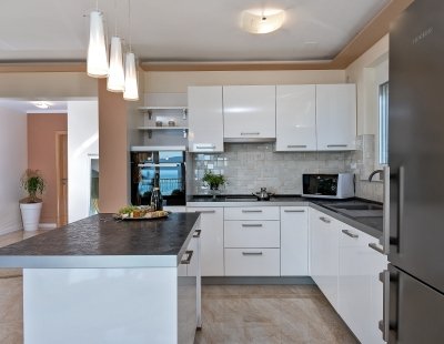 Villa holidays in Omis