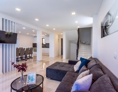 Book a villa in Omis