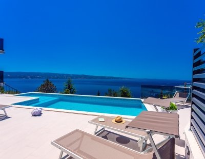 Holiday home in Omis villa booking